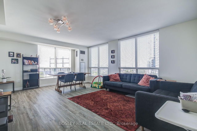 711 - 101 Subway Crescent