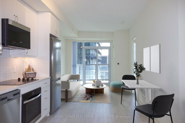 1107 - 38 Annie Craig Drive