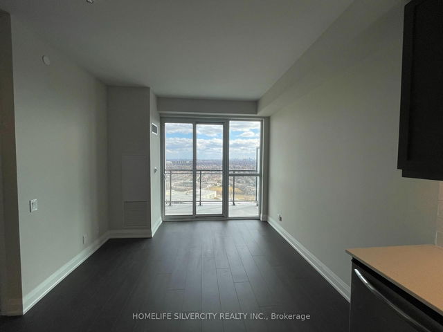 2104 - 15 Lynch Street
