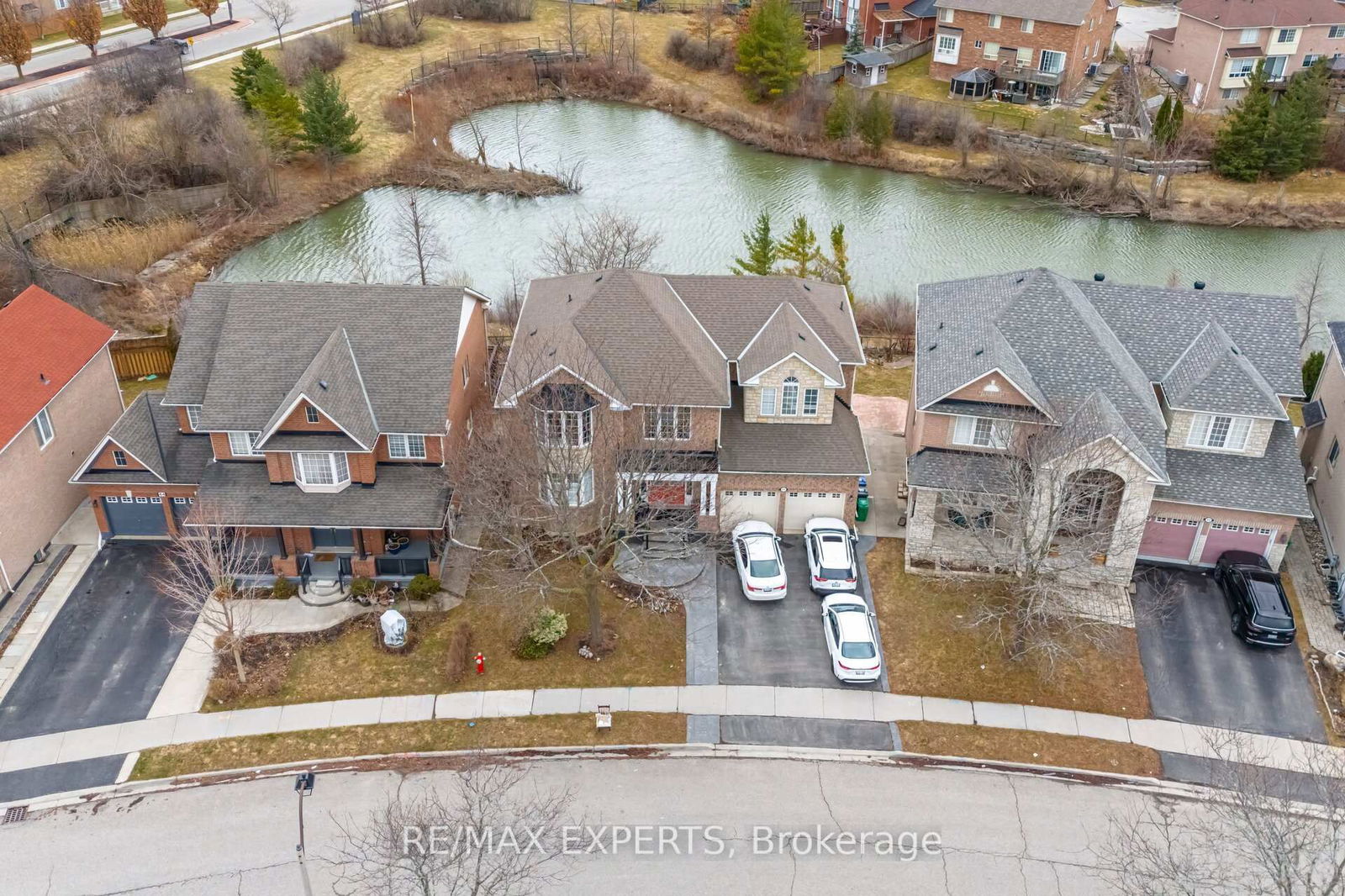 Detached House for sale at 42 Merlin Drive, Brampton, Vales of Castlemore, L6P 1G1 - MLS: W12144950