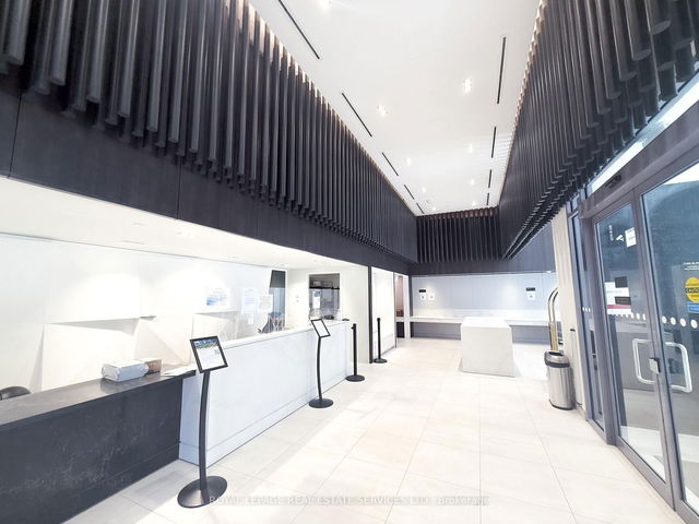 2312 - 4065 Confederation Parkway