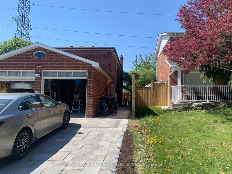 Lower A - 4296 Claypine Rise, Mississauga, L4W 2G6 | Image 2