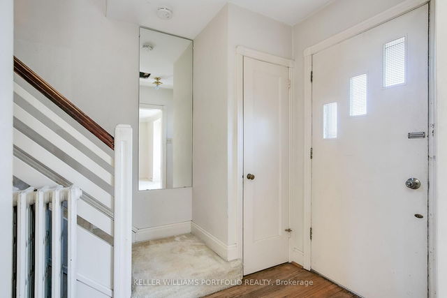 8 Sunnylea Avenue W