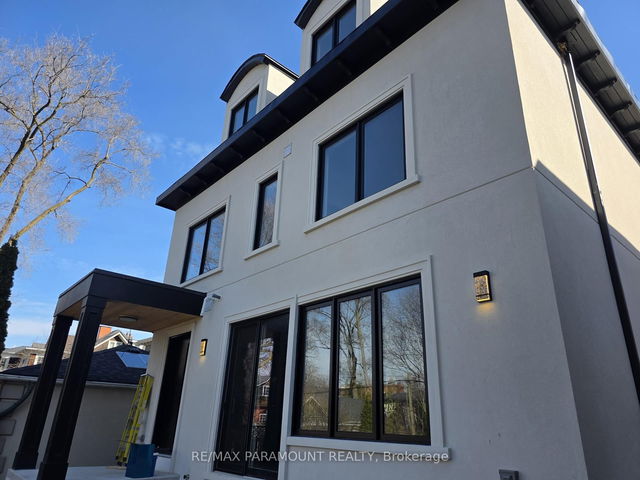 3 - 136 High Park Avenue