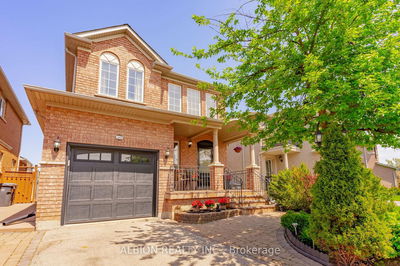 40 Emily Carr Cres, Caledon - Bolton West