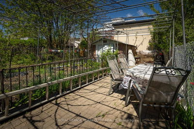 10 Burnfield Ave, Toronto - Dovercourt-Wallace Emerson-Junction image-0-4