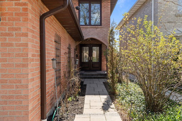 4303 Tea Garden Circle