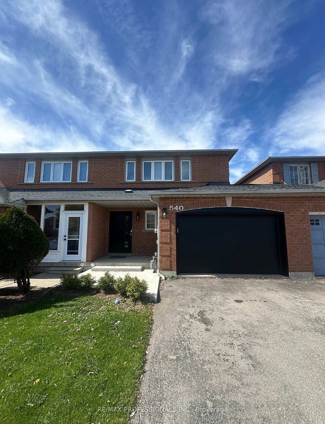 540 Eliza Crescent