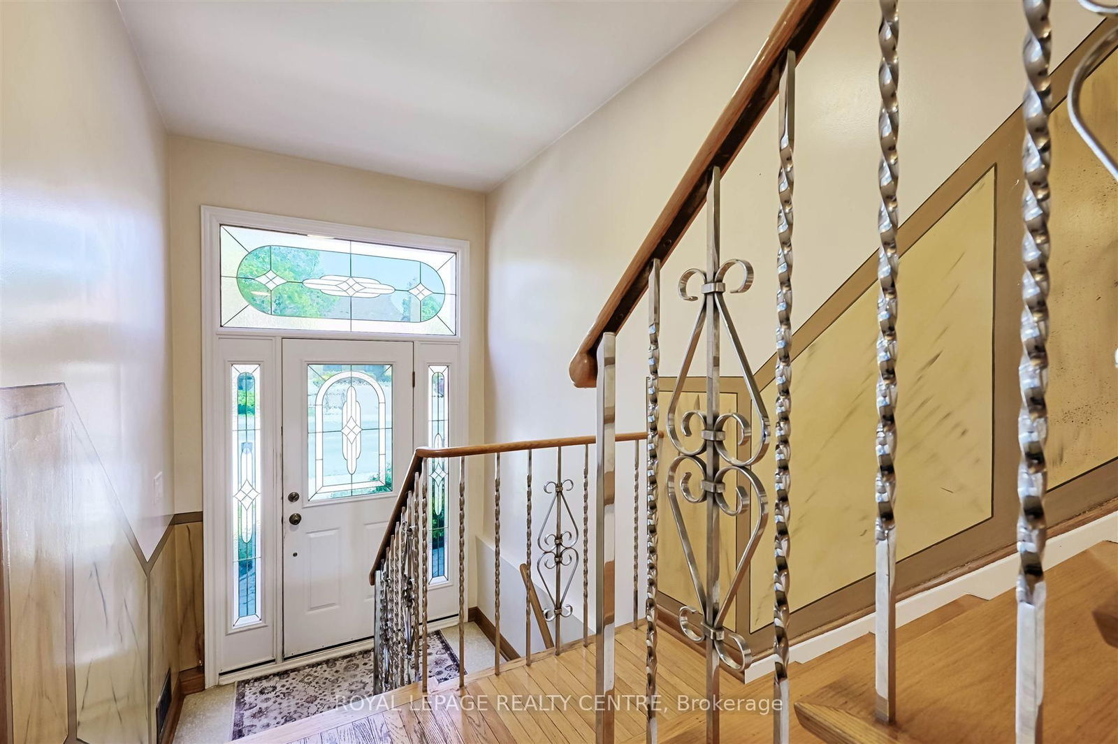 Detached House for sale at 852 Ossington Avenue, Toronto, Dovercourt-Wallace Emerson-Junction, M6G 3V1 - MLS: W12145737