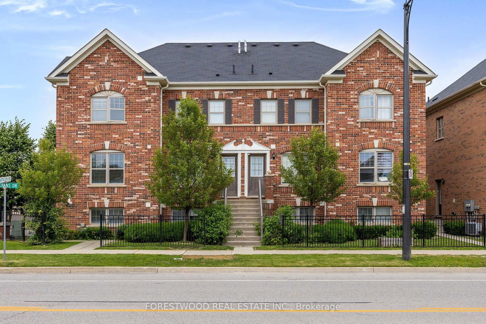 Listing Image 0