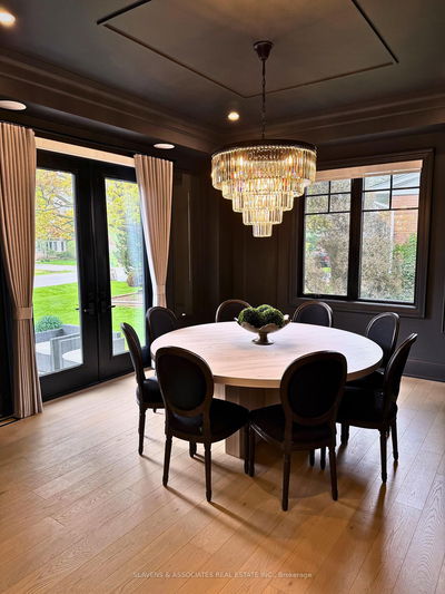 1529 Venetia Dr, Oakville - Southwest image-0-4