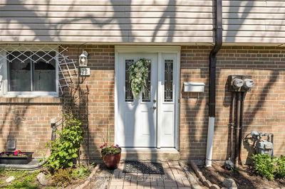 Unit 22 — 435 Silverstone Dr, Toronto - West Humber-Clairville image-0-3