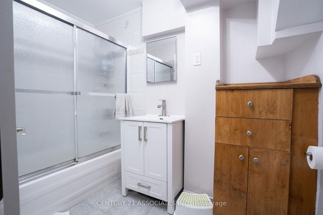 Lower Level - 22 Langside Avenue