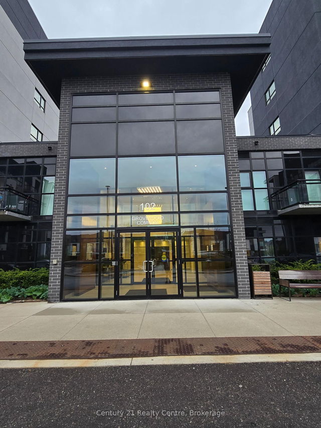 134 - 102 GROVEWOOD Common
