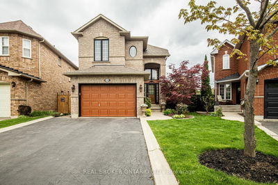 1230 Brillinger St, Oakville - West Oak Trails image-0-1