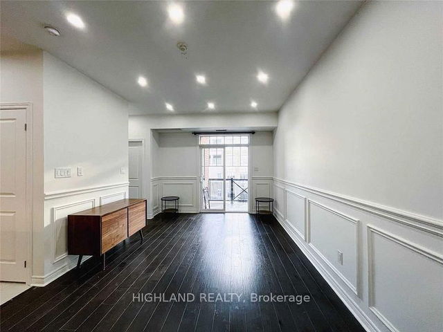 303 - 2333 Sawgrass Drive