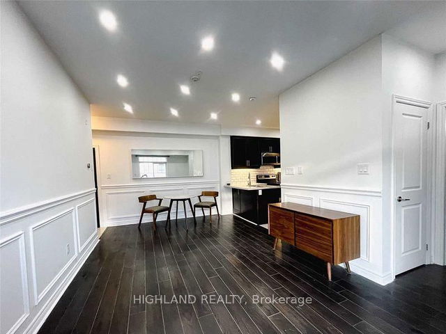 303 - 2333 Sawgrass Drive
