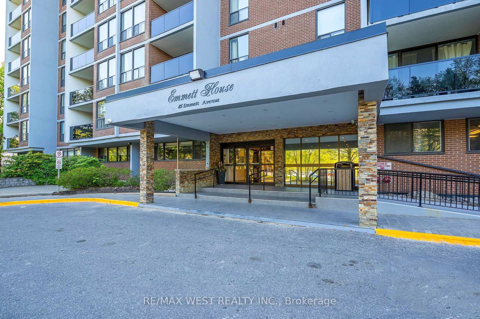 Condo for sale at 1908-85 Emmett Avenue, Toronto, Mount Dennis, M6M 5A2 - MLS: W12146379