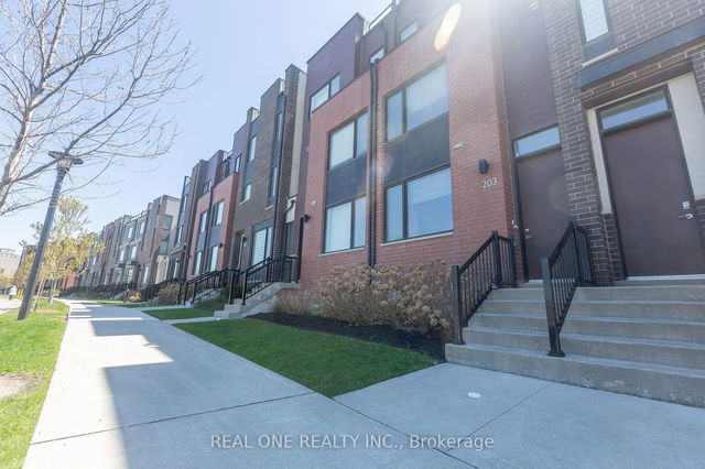 203 Downsview Park Boulevard