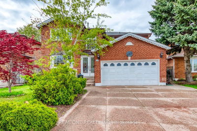 403 Glenashton Dr, Oakville - Wedgewood Creek