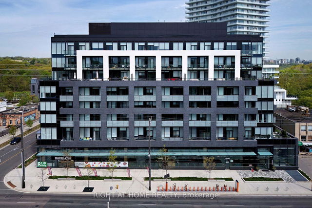523 - 4208 Dundas Street