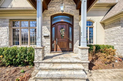 70 Hartfield Rd, Toronto - Edenbridge-Humber Valley image-0-1