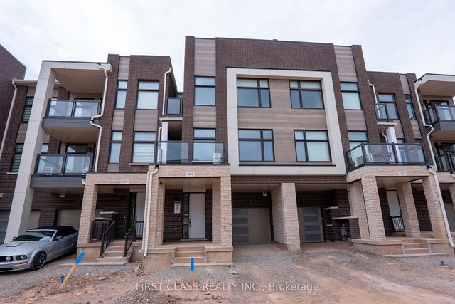1401 COURTLEIGH Trail