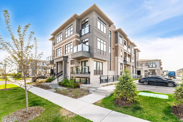 313 - 10 Halliford Place