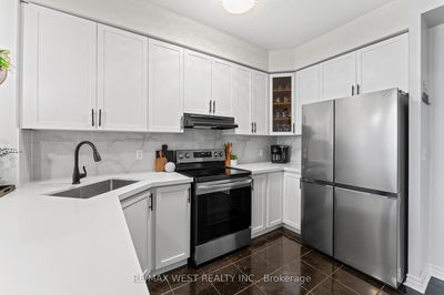 Unit 104 — 3531 Lake Shore Blvd, Toronto - Long Branch image-0-2