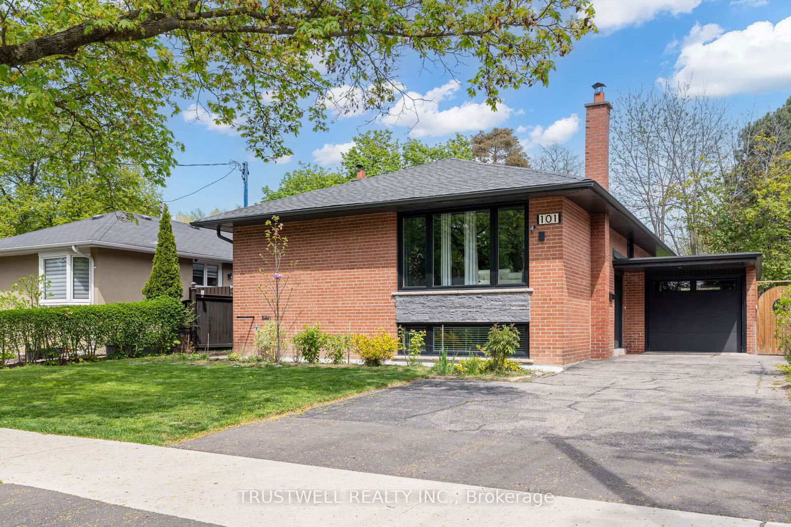 Detached House for sale at 101 Wincott Drive, Toronto, Kingsview Village-The Westway, M9R 2P5 - MLS: W12147553