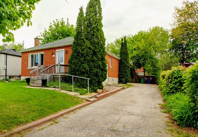 29 Woodward Avenue