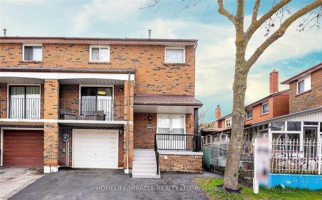30 Brownridge Crescent