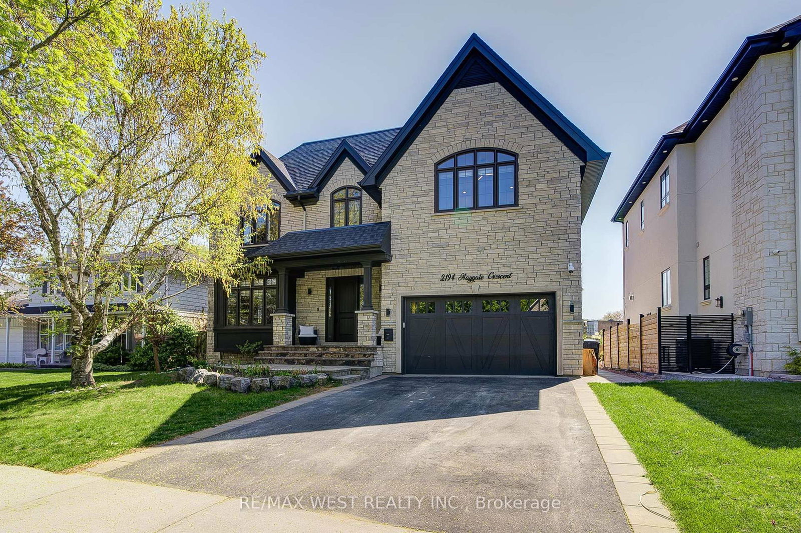 Detached House for sale at 2194 Haygate Crescent, Mississauga, Sheridan, L5K 1L5 - MLS: W12147977