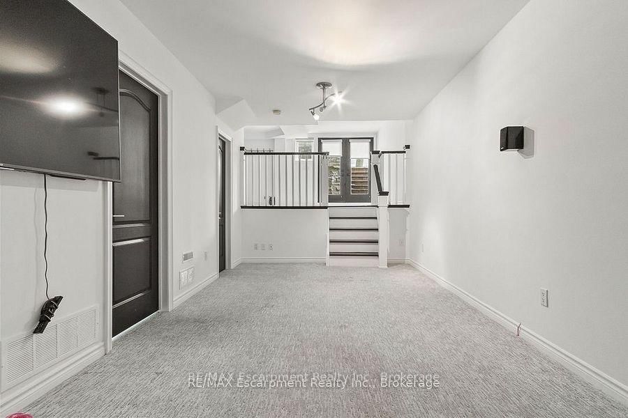 146 Reynolds Street - Photo 33