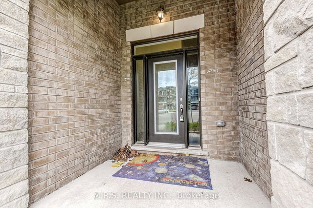 24 Tarmola Park Court