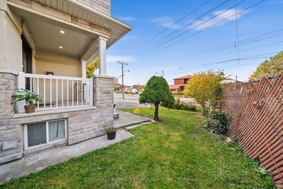 5 Elmhurst Dr, Toronto - Elms-Old Rexdale image-0-3