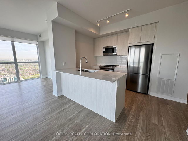 3708 - 430 Square one Drive