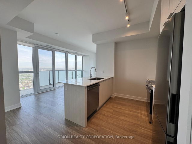 3708 - 430 Square one Drive