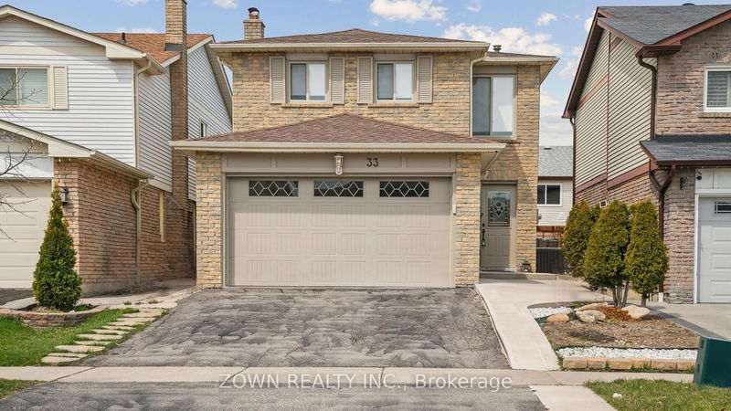 home for sale on 33 Dafoe Crescent
