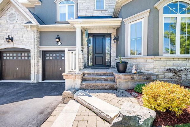 417 Gooch Crescent