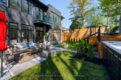 837 ROYAL YORK Rd, Toronto - Stonegate-Queensway image-0-1