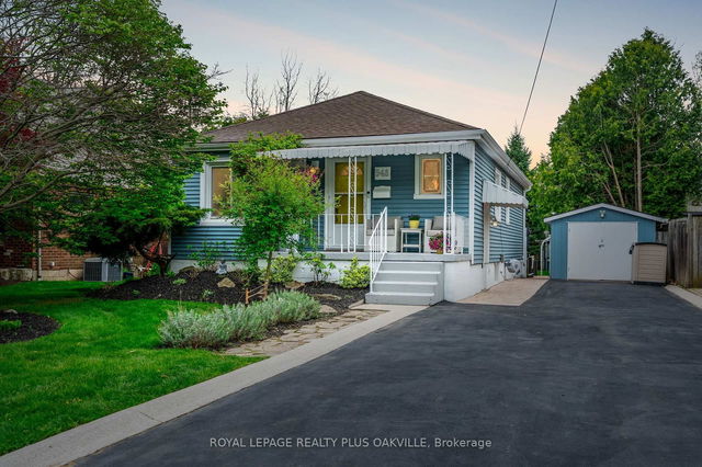 548 Regina Drive