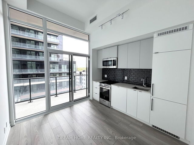 705 - 285 Dufferin Street