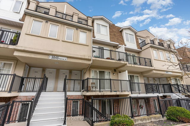 1032 - 3045 Finch Avenue