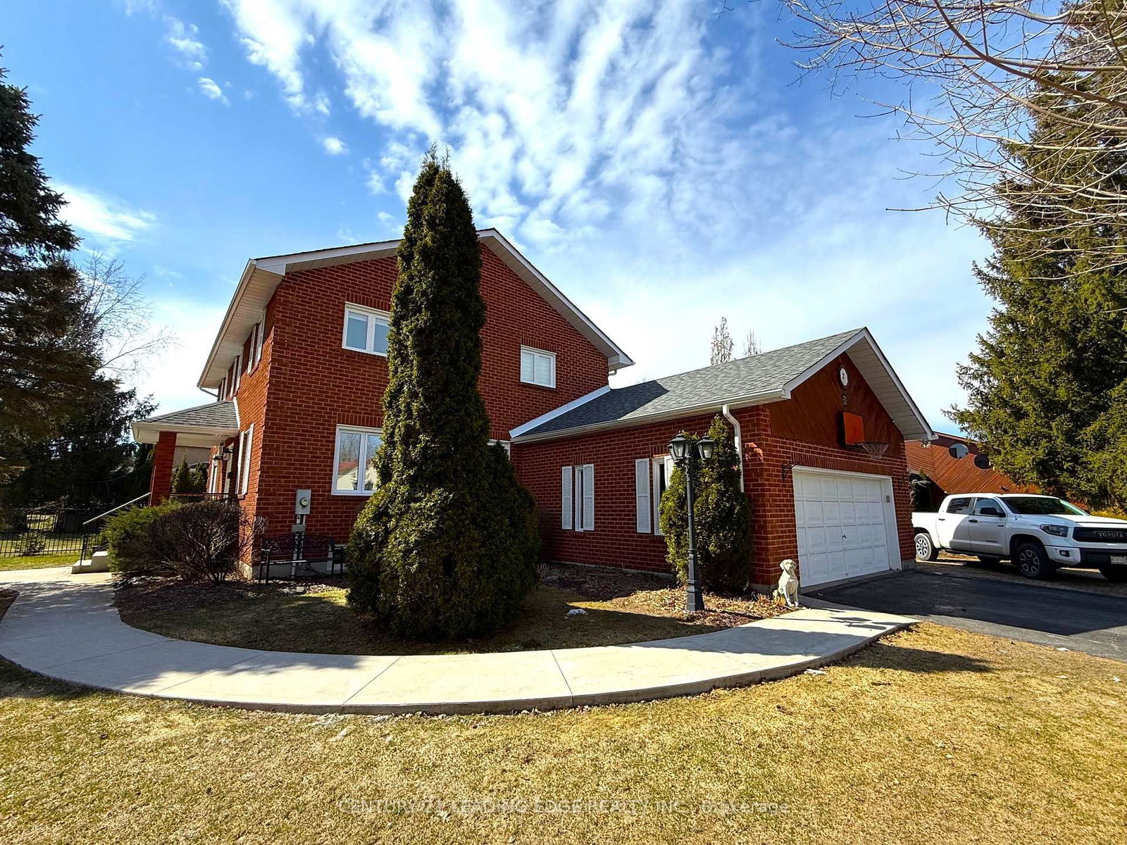Detached House for sale at 2 Colleen Crescent, Caledon, Caledon East, L7C 1E8 - MLS: W12149495