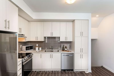 Unit 194 — 10 Lloyd Janes Lane, Toronto - New Toronto image-0-4
