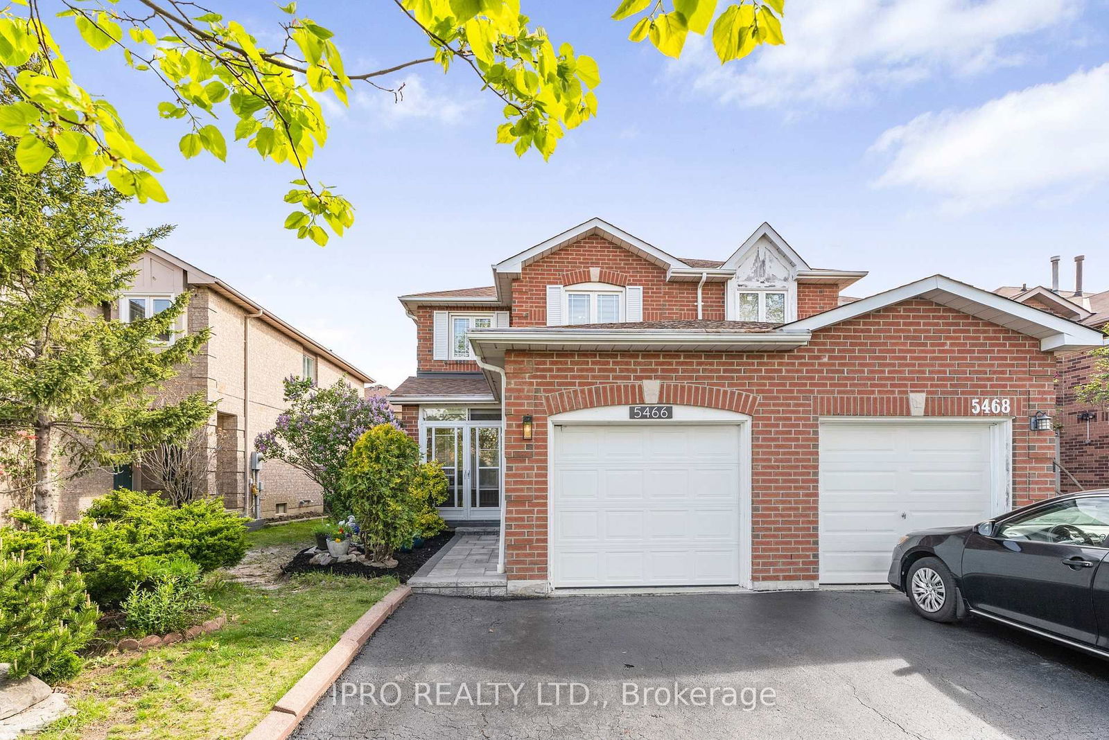 Semi-Detached House for sale at 5466 Bullrush Drive, Mississauga, East Credit, L5V 1Z1 - MLS: W12149680