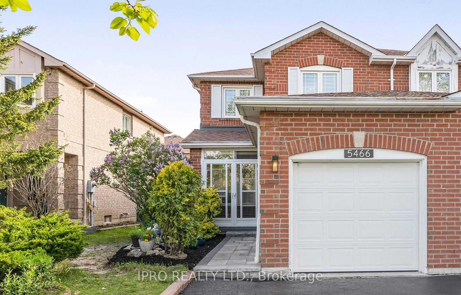 Semi-Detached House for sale at 5466 Bullrush Drive, Mississauga, East Credit, L5V 1Z1 - MLS: W12149680