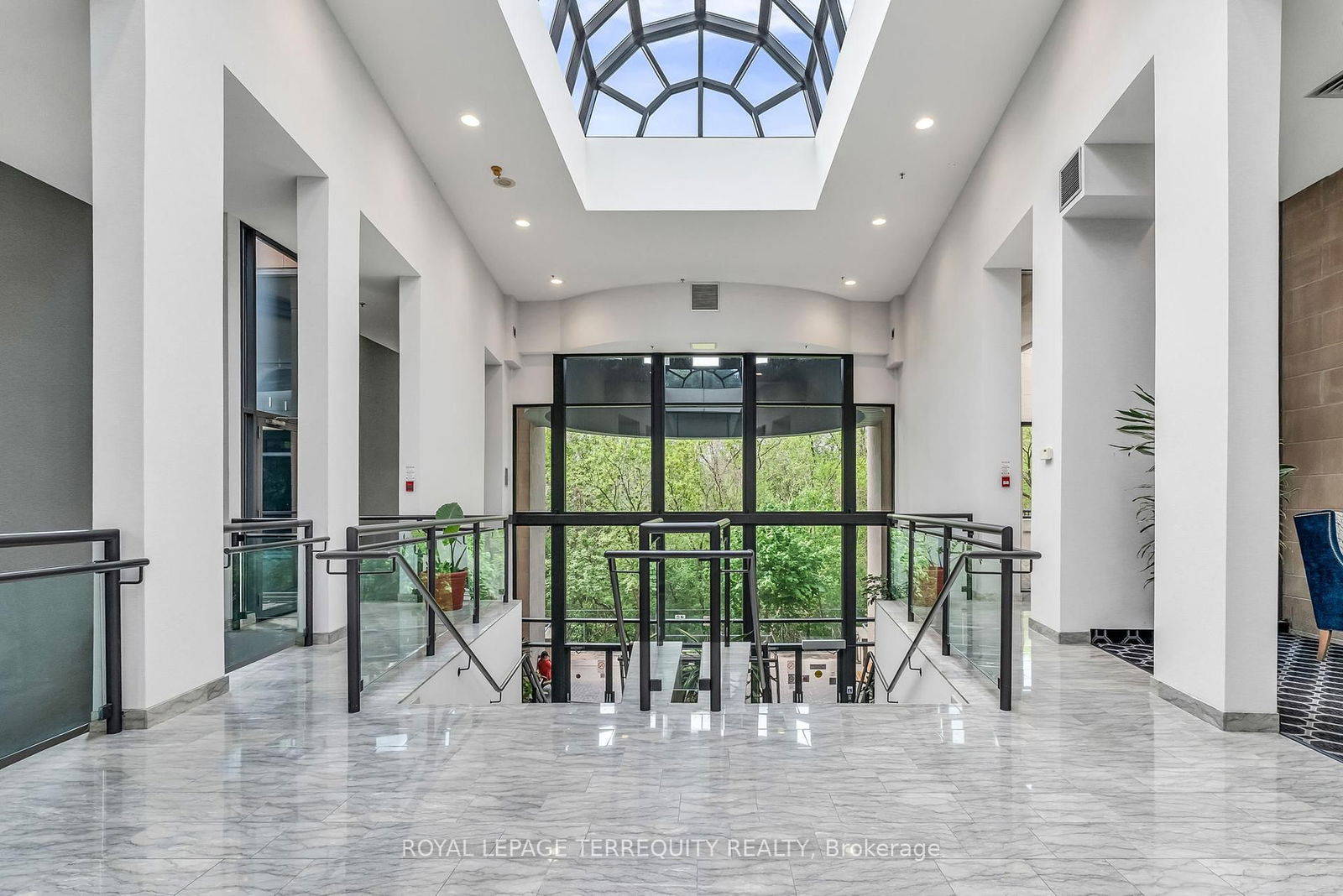 Condo for sale at 1405-3 Hickory Tree Road, Toronto, Weston, M9N 3W5 - MLS: W12149969