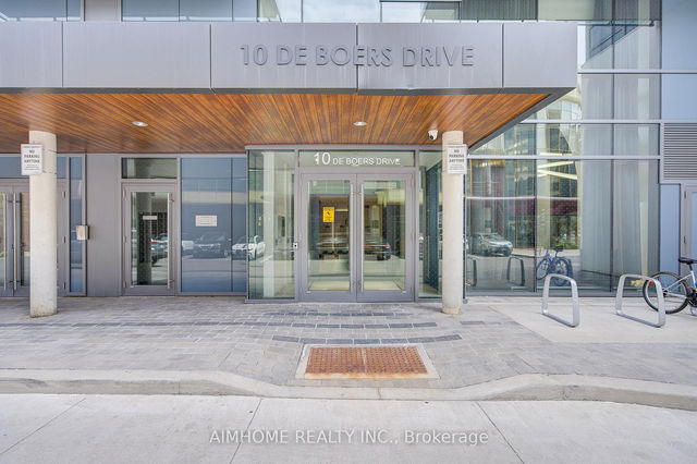 1202 - 10 De Boers Drive